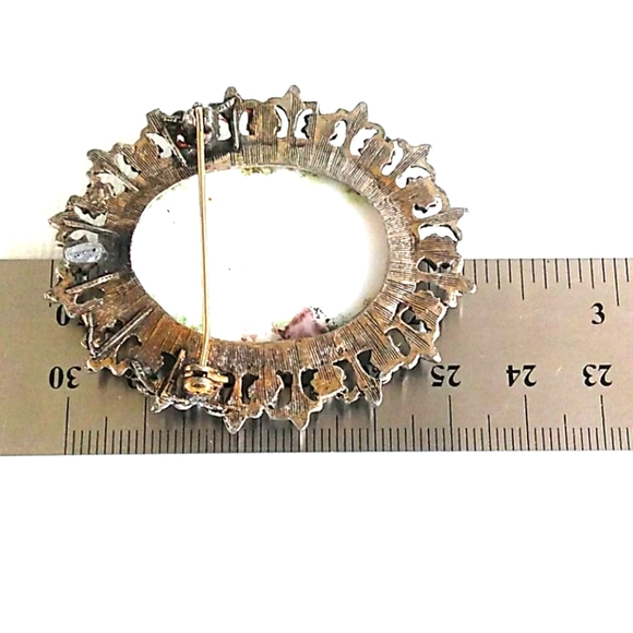 VINTAGE Romantic Porcelain Portrait +Pearl Brooch - Picture 7 of 8